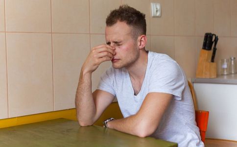 長(zhǎng)期打飛機(jī)有哪些危害 男人一定要節(jié)制