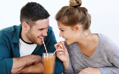 年輕男女們應(yīng)當(dāng)如何正確的尋求性知識(shí)？