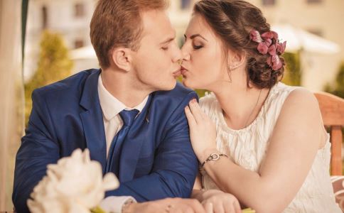 女人多少歲結婚？看數據來說話