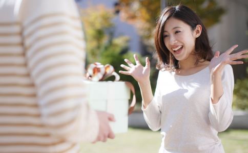 撩妹時(shí)要注意哪些問(wèn)題 撩妹注意事項(xiàng)