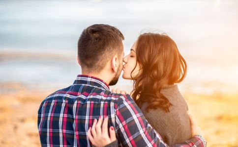 和女生聊什么比較好 通過聊天拉近關系