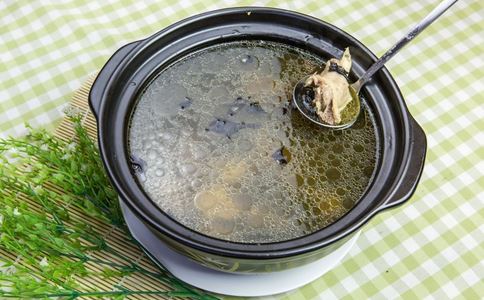 女性痛經難忍？三個食療方可以緩解