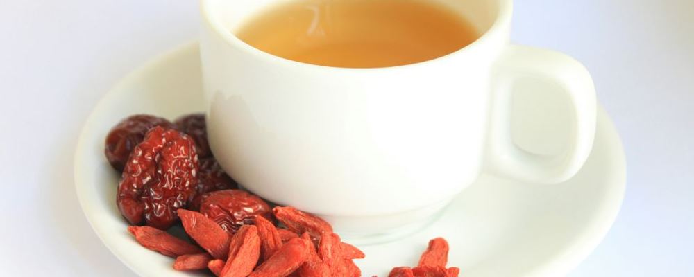 女性喝什么養(yǎng)顏美容 常喝這些湯茶大有幫助