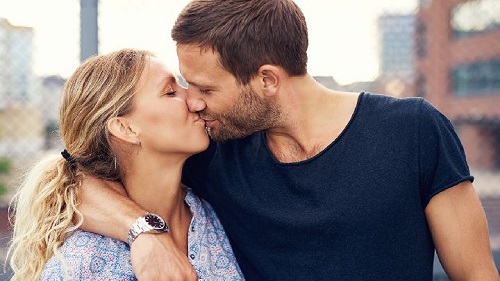 新婚夫妻初夜怎么過 分享四點(diǎn)幫助新婚夫妻過好性生活