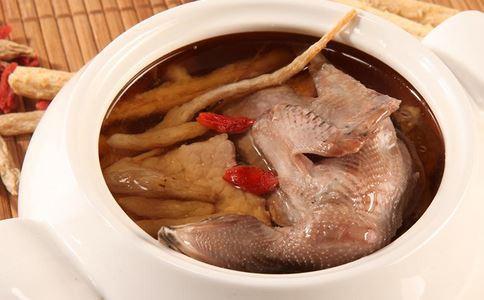 冬季喝什么湯能補(bǔ)腎 三種最佳滋補(bǔ)功效的湯羹分享