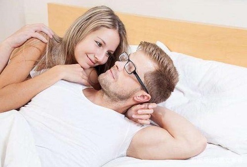 女人高潮時里面癢癢的 高潮的常見表現(xiàn)是什么