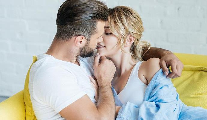 如何讓老婆滿意的舔下面 如何成為性愛大師的技巧