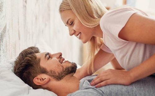 女性潮吹是什么意思 女性潮吹現象需要什么條件