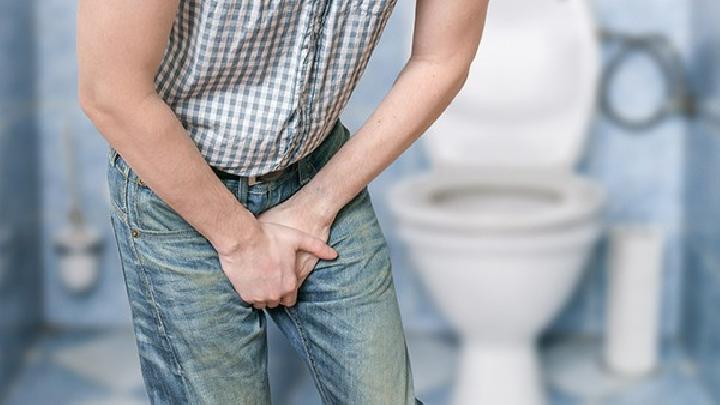 男性陰囊潮濕是什么病 陰囊潮濕的誘發(fā)因素是什么
