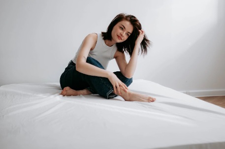 什么床上游戲適合夫妻在臥室玩 盤點10個促進感情的夫妻床上游戲