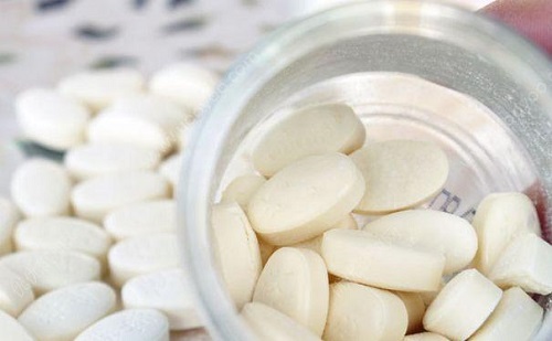 鈣片什么時候吃吸收效果最好 哪三種人不宜吃鈣片