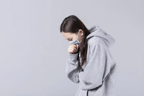 咳嗽多少天會(huì)傷到肺 咳嗽變好的三個(gè)過程是什么