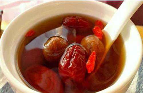 女人補(bǔ)氣血的食物有哪些 女性氣血不足的原因是什么