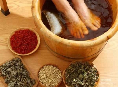泡腳最佳時(shí)間是什么時(shí)候 晚上泡腳十大禁忌是什么
