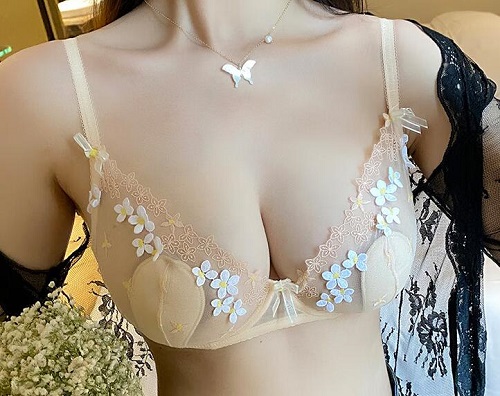 愛愛時(shí)要不要穿衣服 性愛如何選擇穿什么