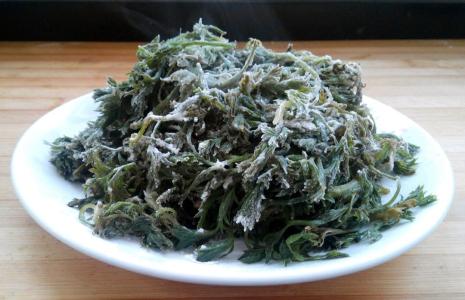 白蒿泡水喝的功效是什么 白蒿和什么搭配泡水喝最養肝